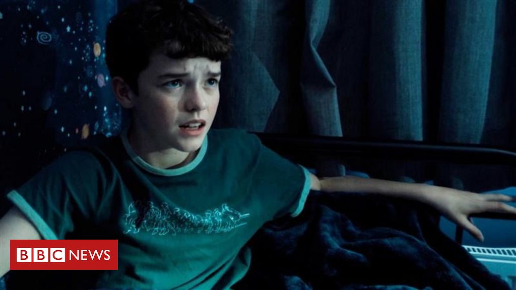 'Adolescência': 'Meninos estão desesperados por sentido e modelos de comportamento'