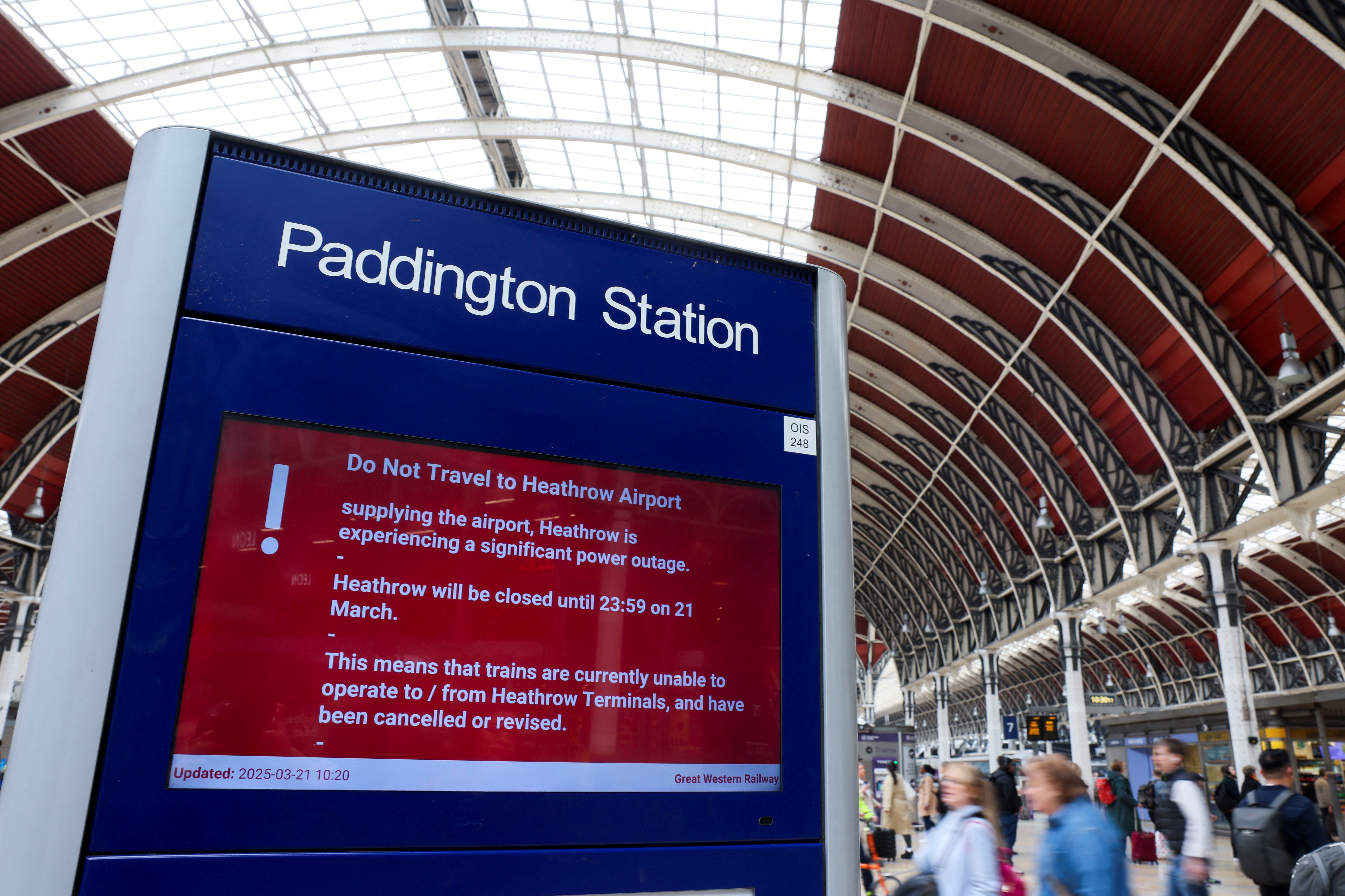 Voo cancelado após paralisação de Heathrow: quais os direitos dos passageiros? | Turismo e Viagem