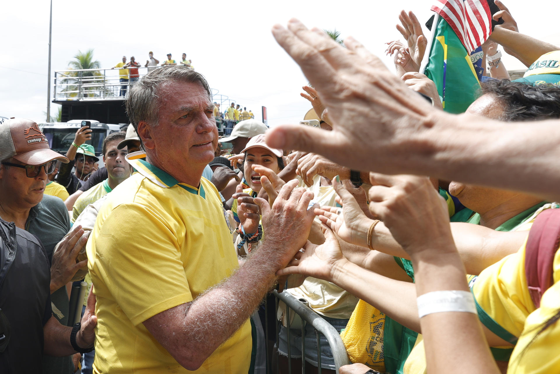 Anistia beneficiaria Bolsonaro, mas perdão dependeria do STF