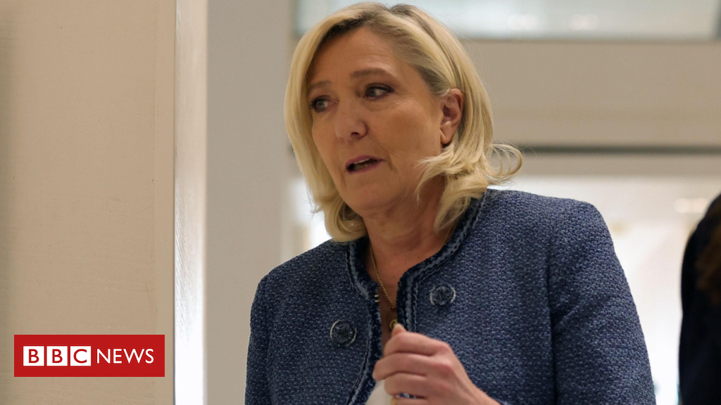 Marine Le Pen, líder da direita radical francesa e presidenciável, é condenada e declarada inelegível
