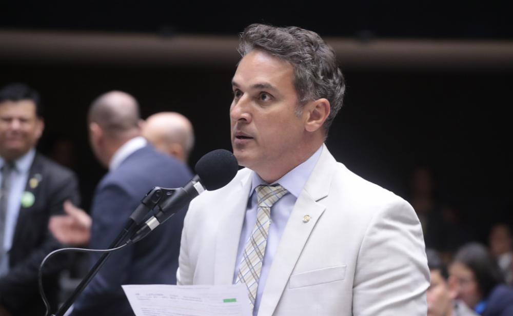 Oposição aciona TCU para investigar irregularidades na licitação da COP30