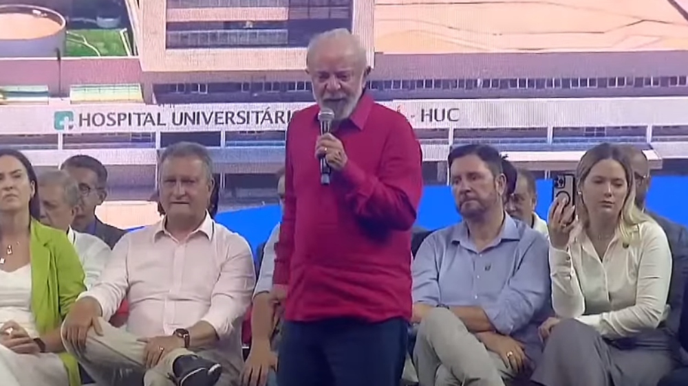 Lula desafia economistas após alta desaprovação do mercado e diz que país crescerá 3%
