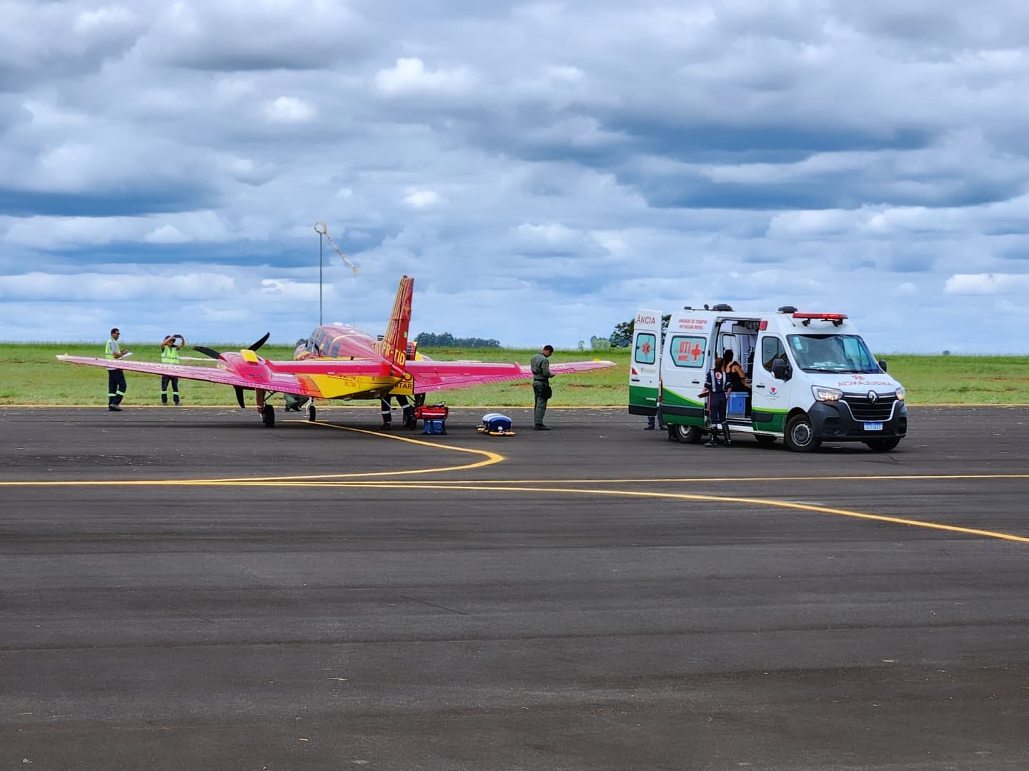 Operação vida: recém-nascido é transferido em UTI aérea após complicações respiratórias