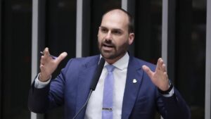 eduardo-bolsonaro-foto-zeca-ribeiro-camara-1-1.jpg