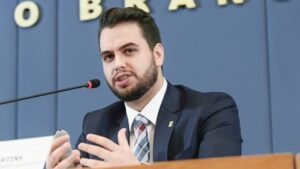 filipe-martins-foto-facebook-agencia-senado-2.jpg