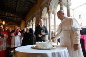 2025-09-14t182844z-999273925-rc2srgapd25q-rtrmadp-3-pope-leo.jpg