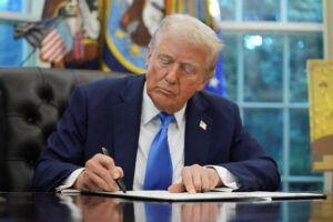 2025-09-19t214530z-820719079-rc29vgatpipi-rtrmadp-3-usa-trump.jpg