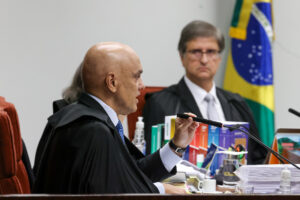 Alexandre-de-Moraes-e-Paulo-Gonet.jpg