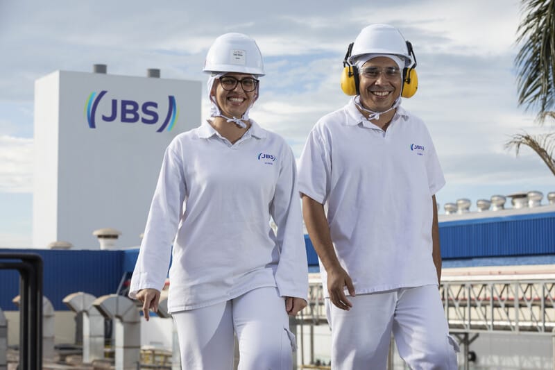 JBS tem mais de 240 vagas de emprego abertas em cinco cidades de Goiás