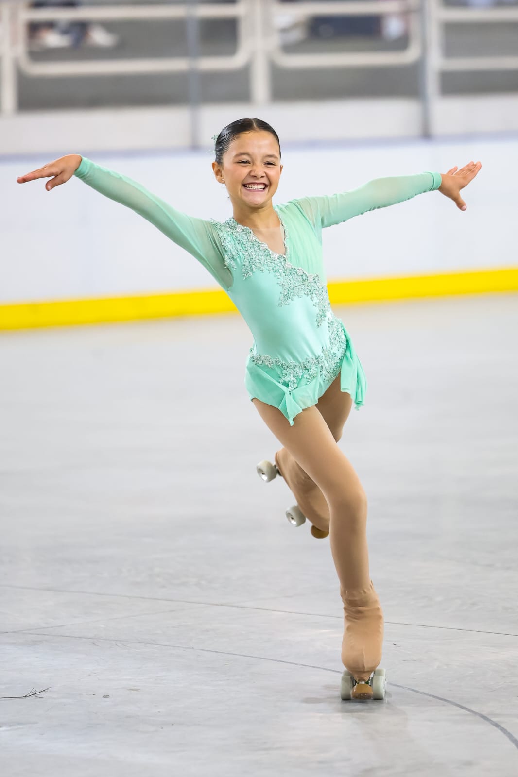 Atleta goiana de 11 anos conquista 3º lugar no Campeonato Brasileiro de Patinação Artística